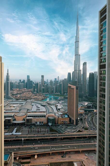 Magnificent - A Spacious 3 Bedroom With A Mesmerizing Burj Khalifa View Dubai