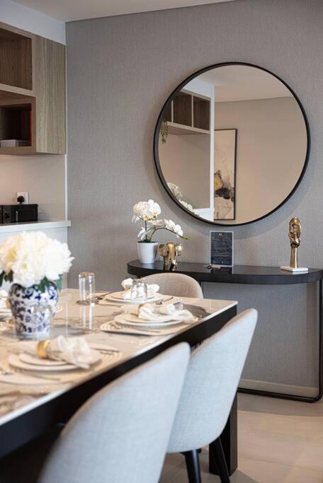 Magnificent - A Spacious 3 Bedroom With A Mesmerizing Burj Khalifa View Dubai