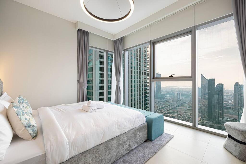 Apartment Magnificent - A Spacious 3 Bedroom With A Mesmerizing Burj Khalifa View