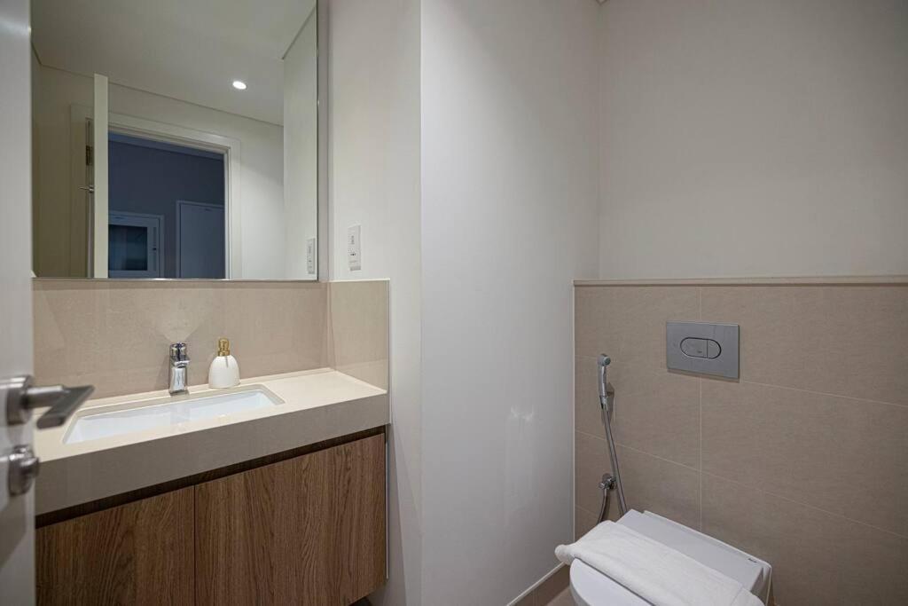 Apartment Magnificent - A Spacious 3 Bedroom With A Mesmerizing Burj Khalifa View