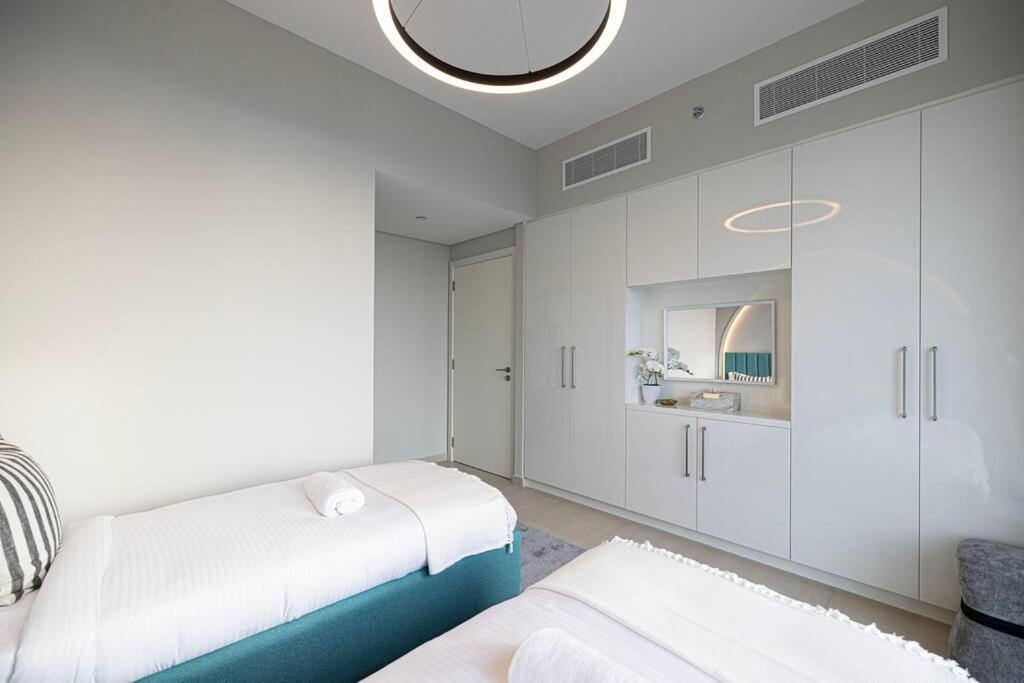 Apartment Magnificent - A Spacious 3 Bedroom With A Mesmerizing Burj Khalifa View *