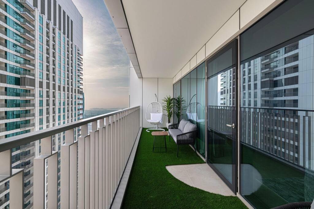 Magnificent - A Spacious 3 Bedroom With A Mesmerizing Burj Khalifa View * Dubai