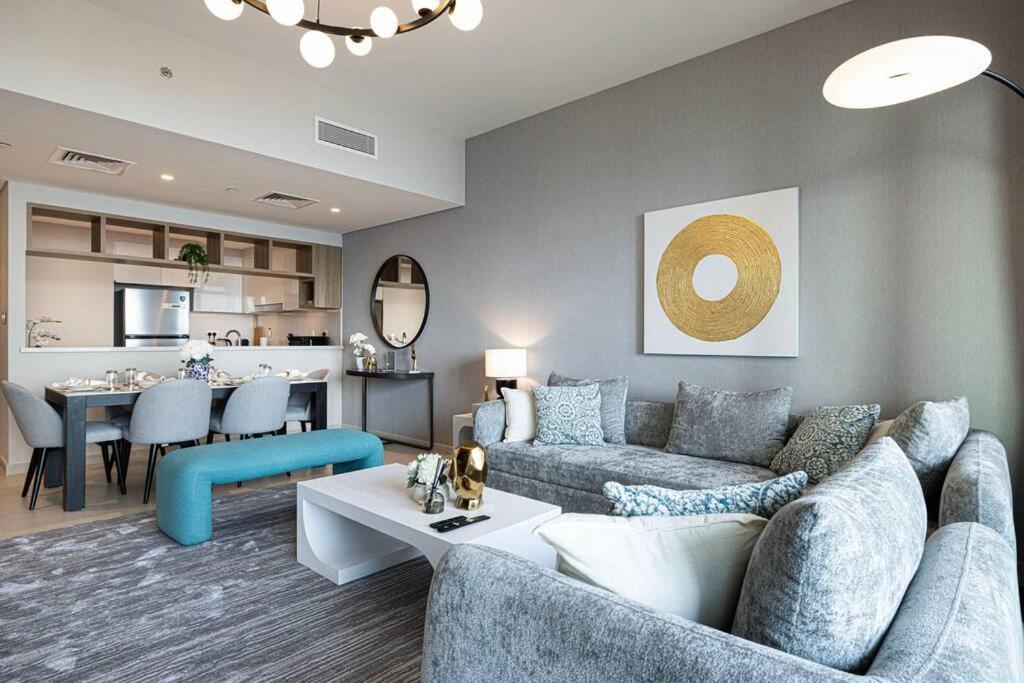 Magnificent - A Spacious 3 Bedroom With A Mesmerizing Burj Khalifa View Apartment