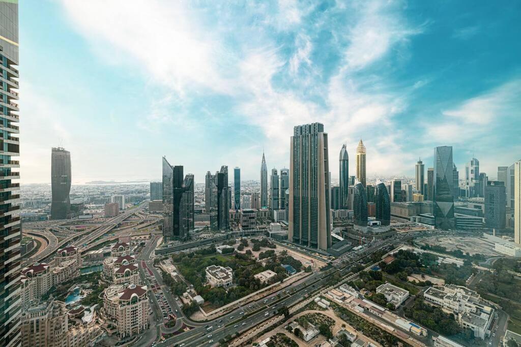 Magnificent - A Spacious 3 Bedroom With A Mesmerizing Burj Khalifa View Apartment