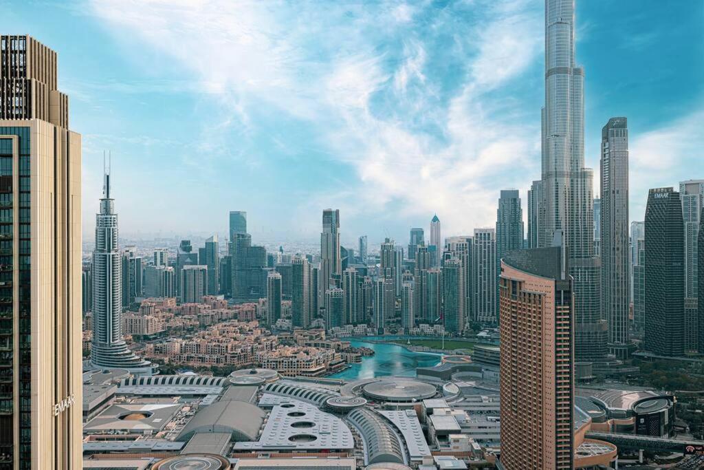 Magnificent - A Spacious 3 Bedroom With A Mesmerizing Burj Khalifa View Apartment Dubai