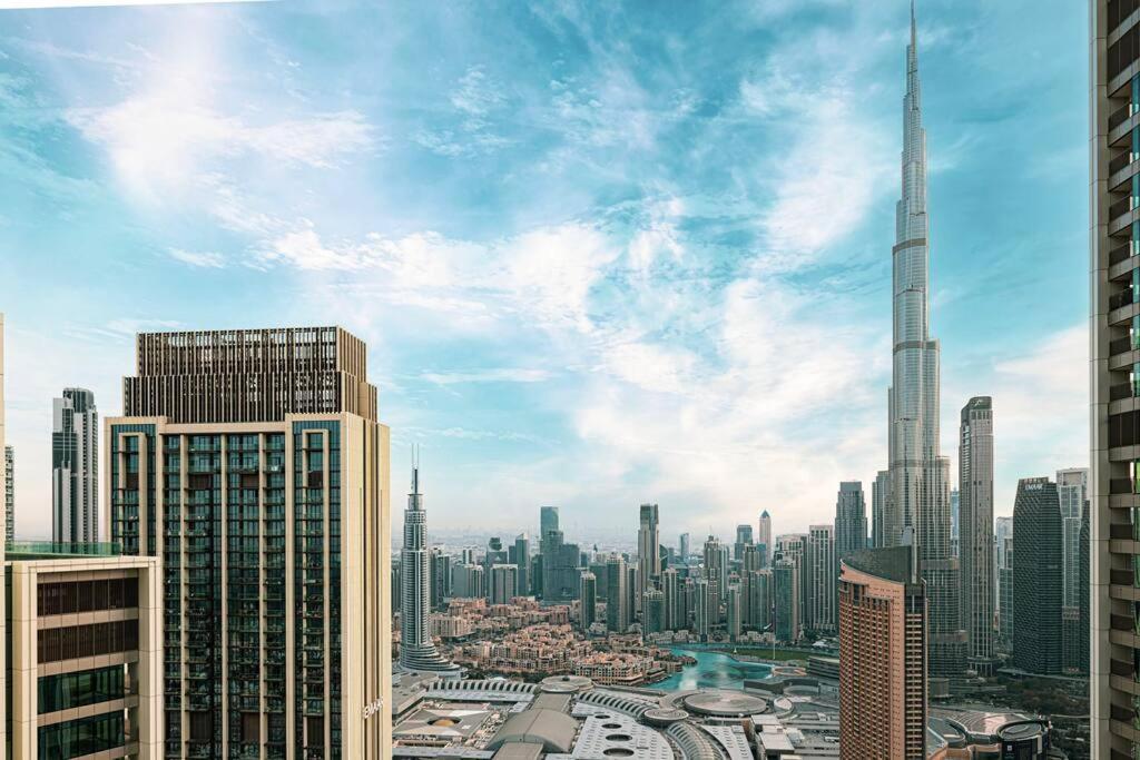 Magnificent - A Spacious 3 Bedroom With A Mesmerizing Burj Khalifa View Apartment *